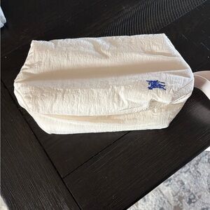 Burberry beauty cosmetic pouch